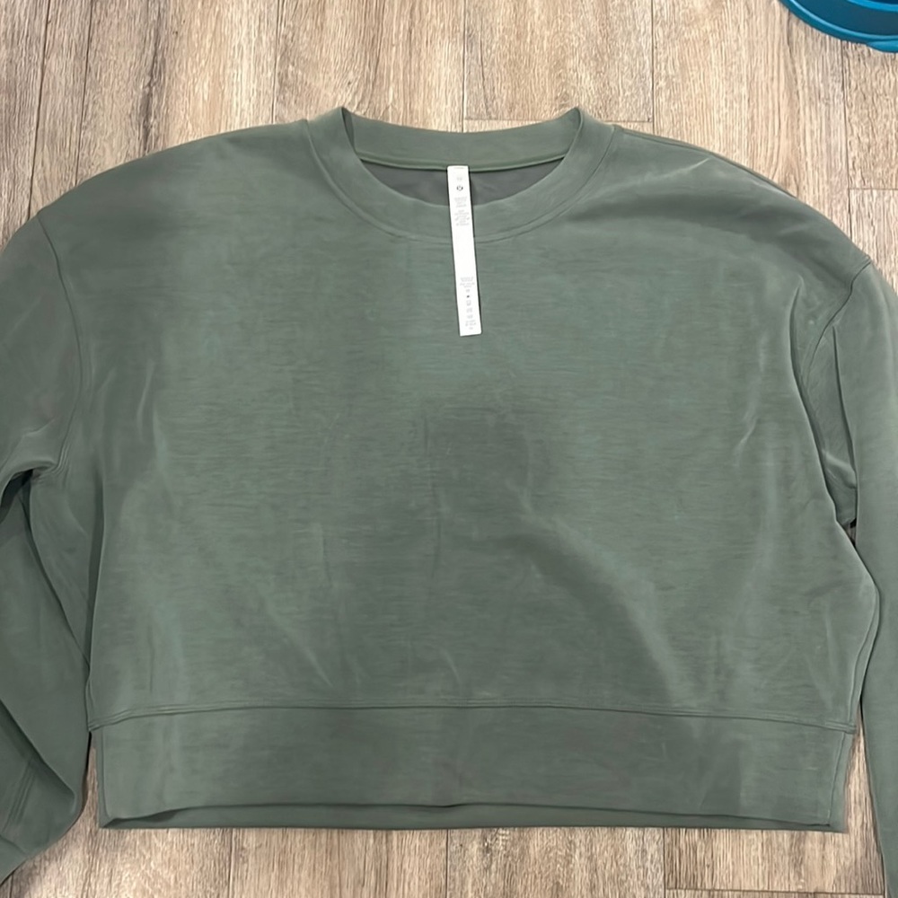 Lululemon soft stream perfectly oversized cropped crew